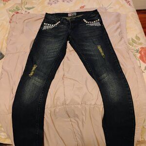 Sweet Lips Stretch Jeans/Studded Pockets